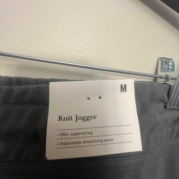 GMens Gray Knit Jogger Pants With Slim Tapered Leg & Adjustable Drawstring Waist - Picture 6 of 9